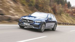 Πολυτελής και περιπετειώδης