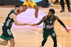 Με έναν εκπληκτικό Μέικον οι Πράσινοι επέστρεψαν στις νίκες, 82-67 την Αλμπα