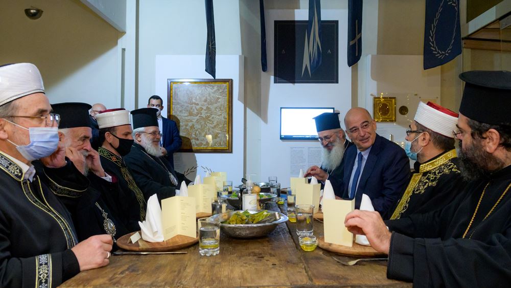 Δείπνο Δένδια με μητροπολίτες και τοποτηρητές μουφτήδες της Θράκης