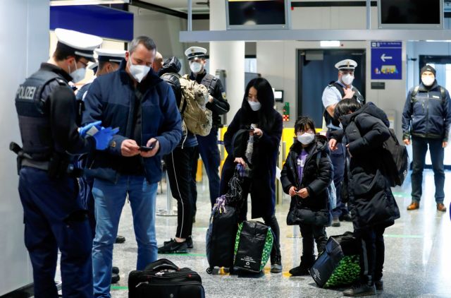Νέα μέτρα ελέω Ομικρον – Αρνητικό μοριακό τεστ 72 και όχι 48 ωρών για τους ταξιδιώτες στην Ελλάδα