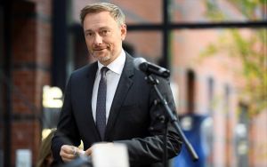 Γερμανία – Ο νέος ΥΠΟΙΚ Κρίστιαν Λίντνερ μιλά με τα καλύτερα λόγια για την ελληνική οικονομία