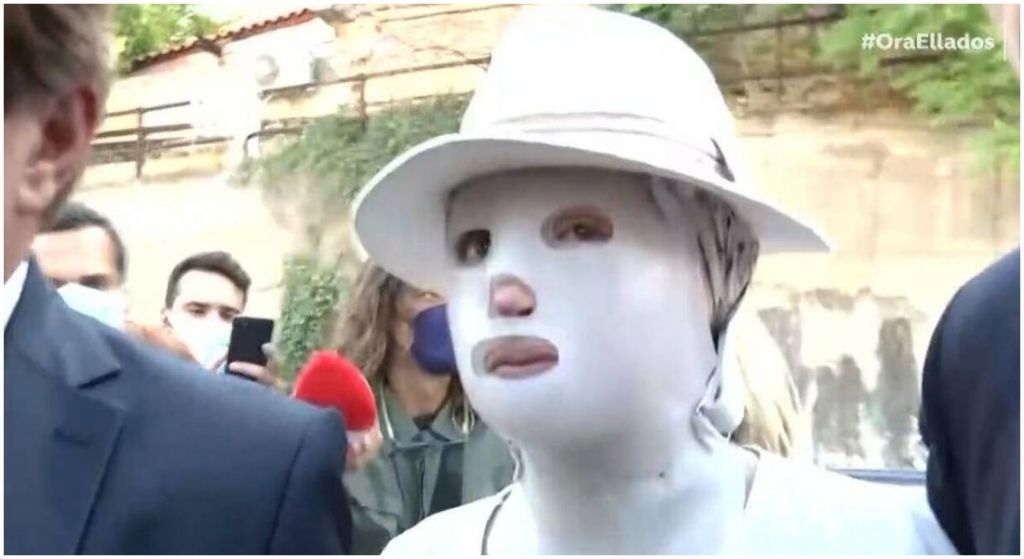 Ιωάννα Παλιοσπύρου – Θα δείξω το πρόσωπο μου μόλις είμαι έτοιμη