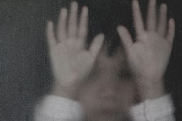 Σοκαριστικές καταγγελίες για εμπορία βρεφών και σεξουαλική κακοποίηση παιδιών σε ορφανοτροφείο της Αθήνας
