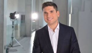 Θετικός στον κοροναϊό ο δημοσιογράφος Κώστας Λασκαράτος