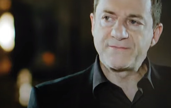 Δημήτρης Λιγνάδης – Σάλος με την εμφάνιση του στην εκπομπή του Ρουβά