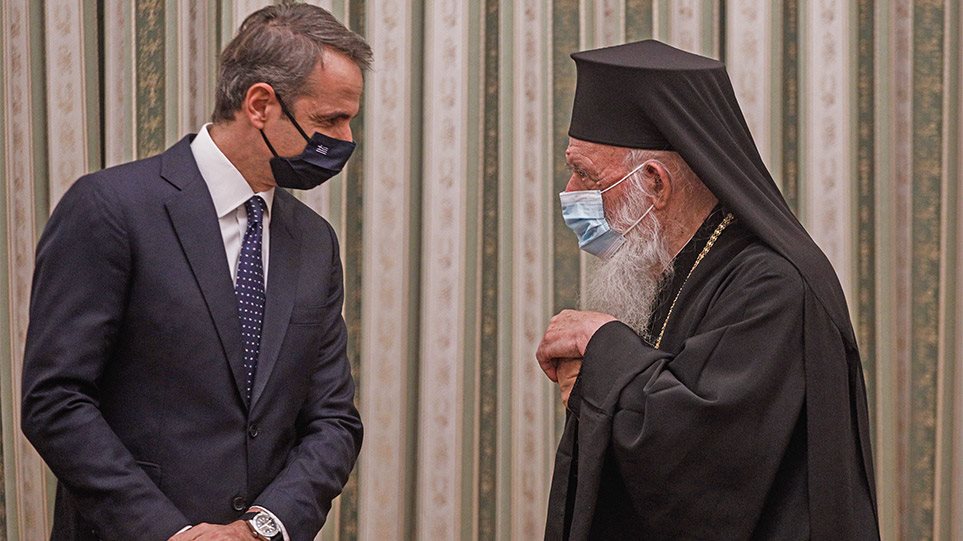 Χριστούγεννα με ασφαλείς εκκλησίες – Τι θα συζητήσουν Μητσοτάκης και Ιερώνυμος στο Μαξίμου