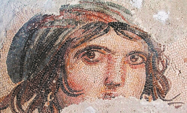 Η βιογραφία της ελληνικής ταυτότητας