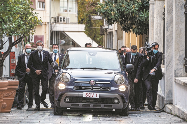 «Αντάρτικο» υπέρ υποχρεωτικότητας στον ΣΥΡΙΖΑ