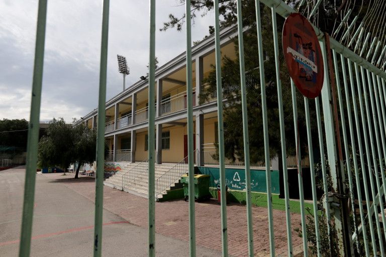 Ποινικές κυρώσεις σε γονείς που δεν αφήνουν τα παιδιά τους να πάνε σχολείο | tanea.gr