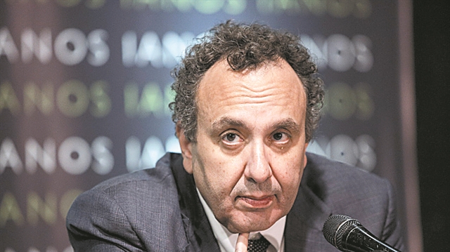 Τα όρια και οι πειραματισμοί της γλώσσας