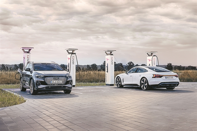 ME ΤΗ ΓΛΩΣΣΑ ΤΩΝ ΑΡΙΘΜΩΝ