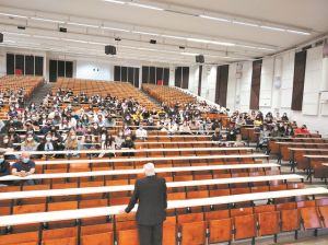 Ενας σπάνιος δάσκαλος