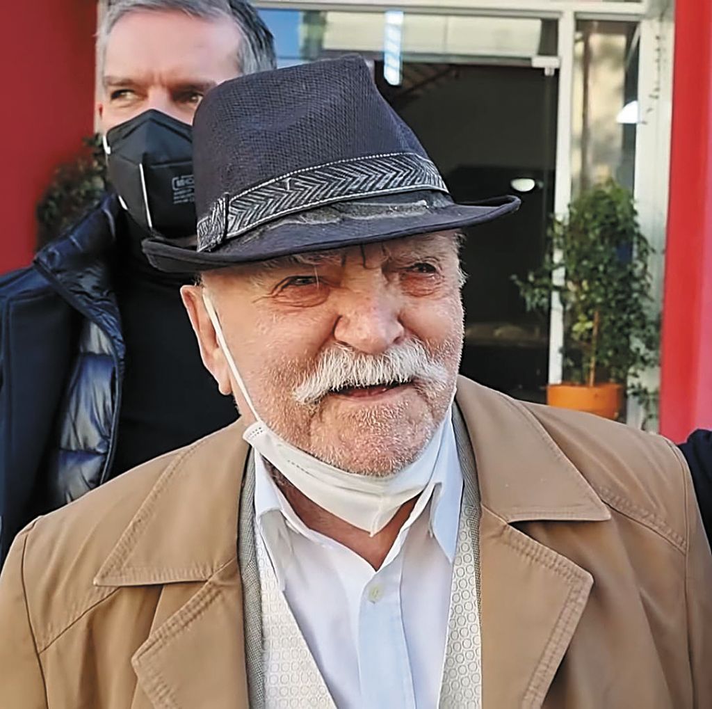 Ο εκατοντάχρονος που δεν εγκατέλειψε ποτέ το ΠΑΣΟΚ