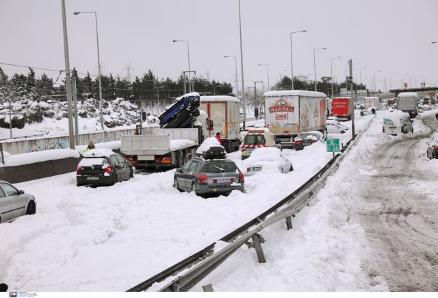 Αττική Οδός: Πινγκ πονγκ ανάμεσα σε κυβέρνηση και εταιρεία για τις ευθύνες του φιάσκου