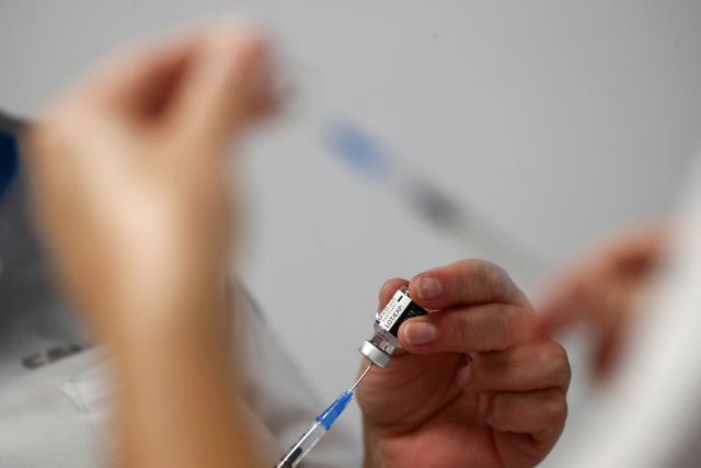 Pfizer – Ασφαλής ο ταυτόχρονος εμβολιασμός για κοροναϊό και πνευμονιόκοκκο