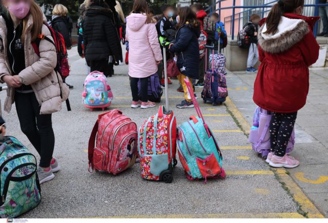 Λινού για Ομικρον και σχολεία – Στο 50%+1 είναι αργά για να ελέγξεις τη διασπορά