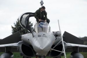 Die Welt για Rafale – «Γαλλικά μαχητικά κατά του Ερντογάν»