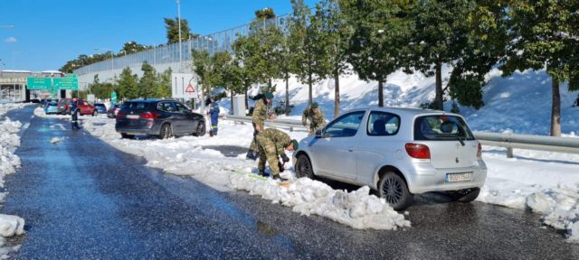 Αττική Οδός: Συγκλονιστικές οι καταγγελίες από πολίτες, μέχρι και για πλιάτσικο σε αυτοκίνητα | tanea.gr