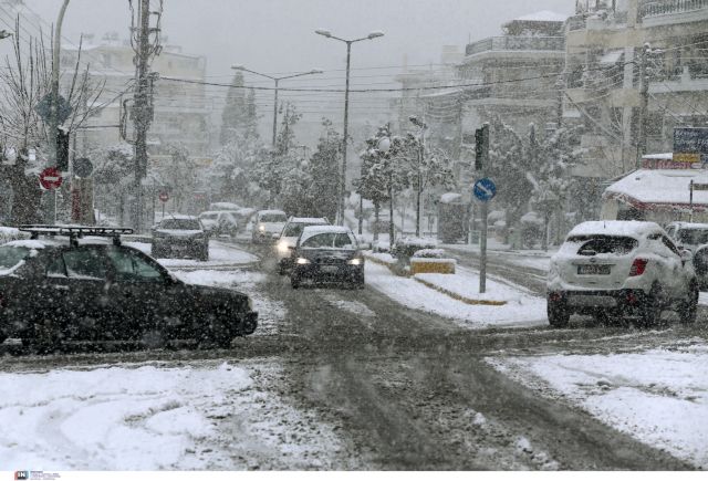 Κακοκαιρία «Ελπίδα»: Εκκληση της ΕΛ.ΑΣ. στους οδηγούς για χρήση αντιολισθητικών αλυσίδων στην Αττική