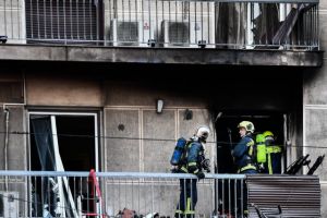 Εκρηξη στη Συγγρού – Συγκλονισμένοι κάτοικοι και εργαζόμενοι – «Εχουν πέσει κομμάτια τοίχου στο σπίτι μου»