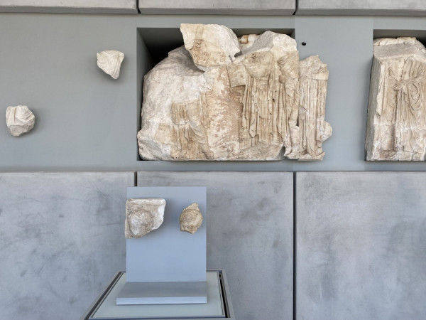 Επιστροφή στο Μουσείο της Ακρόπολης 10 θραυσμάτων του Παρθενώνα