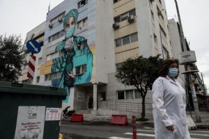 ΠΟΕΔΗΝ – Σχεδόν 3.000 υγειονομικοί σε καραντίνα