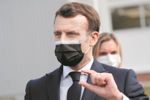 Ανεύθυνοι πολίτες, υπεύθυνοι ηγέτες