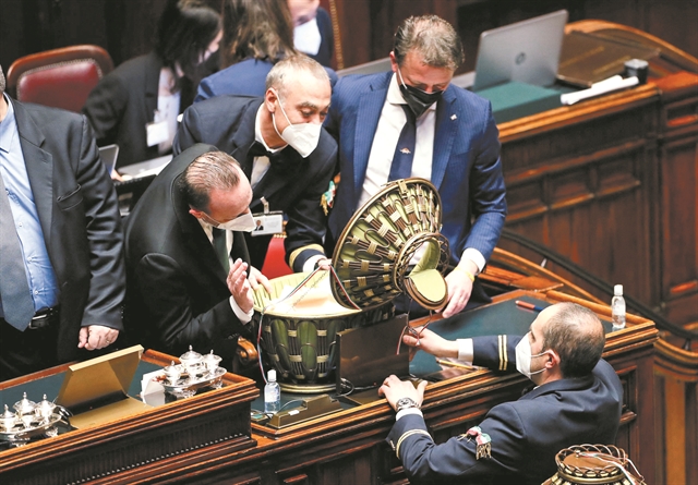 Θρίλερ η εκλογή του νέου προέδρου της Ιταλίας