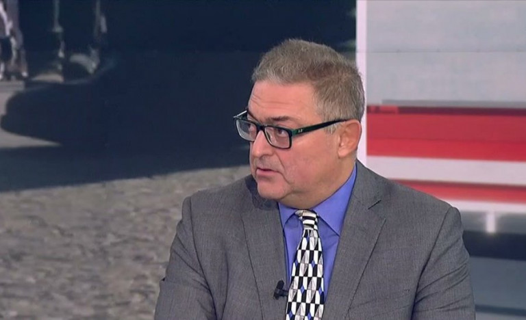 Περικοπή συντάξεων θέλει ο Βασιλακόπουλος για να εμβολιαστούν οι ηλικιωμένοι