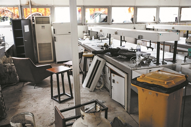 Ο,τι πει η μαμά του