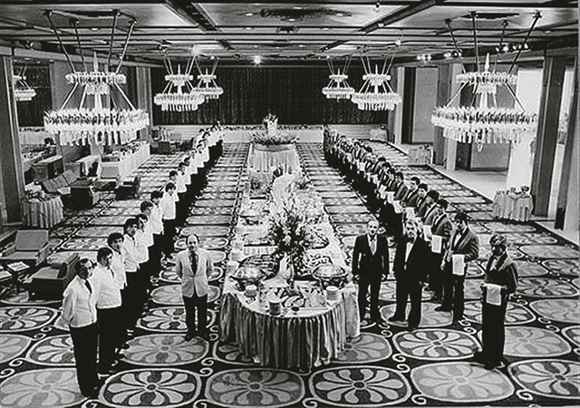 Ο Μόραλης και τα χάμπουργκερ