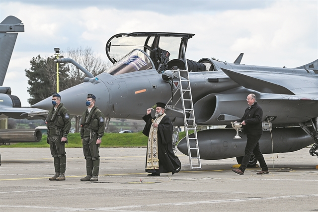 Αυτός που υποδέχθηκε πρώτος τα Rafale