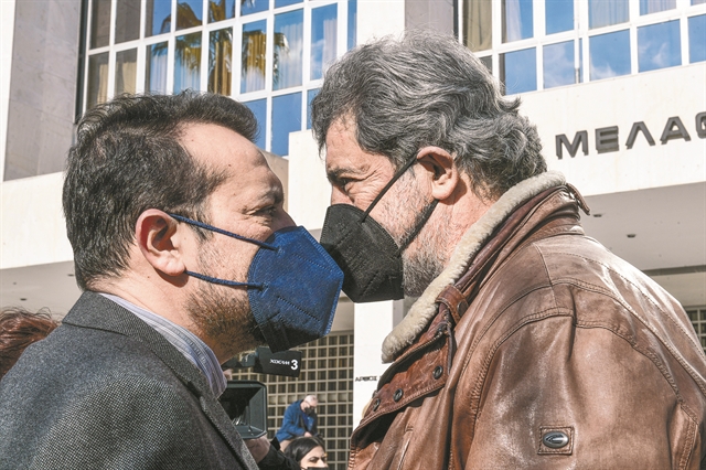 Το λάθος, οι προσκλήσεις και ο μεγάλος απών