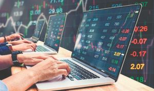 Ανεβάζει ταχύτητα με ισχνές συναλλαγές το Χρηματιστήριο