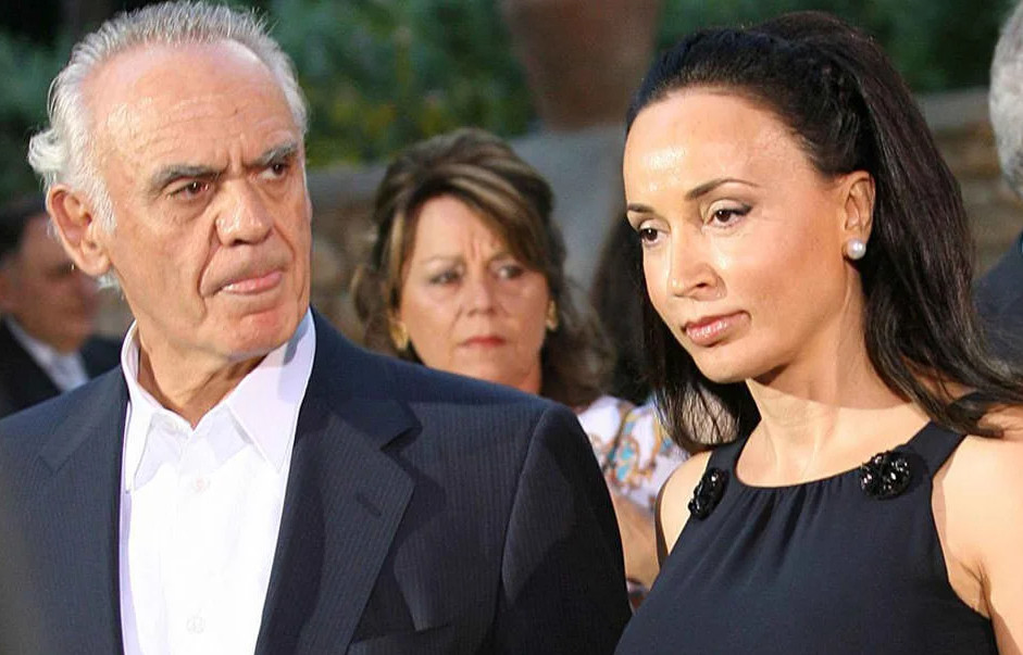 Άκης Τσοχατζόπουλος – Η Βίκυ Σταμάτη σπάει τη σιωπή της για τις θυρίδες – «Το μόνο που θέλω…»