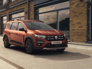 Dacia Jogger: Το νέο μοντέλο που παντρεύει δύο κατηγορίες