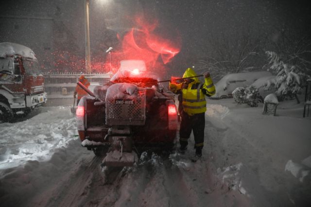 Κακοκαιρία «Ελπίδα»: Βγαίνει ο στρατός στην Αττική Οδό