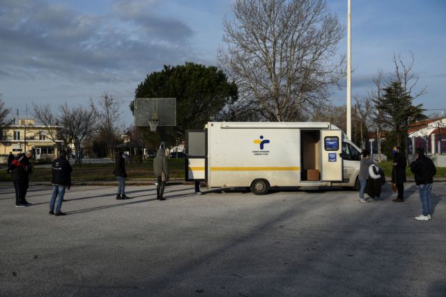 Τρόμος από προβλέψεις για πέμπτο κύμα - 2.300 νεκροί μόνο τον Ιανουάριο | tanea.gr