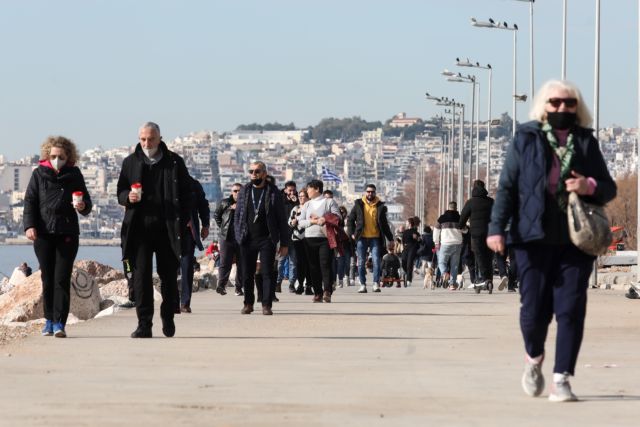 Ποδαρικό με πάνω από 30.000 κρούσματα –  59 θάνατοι