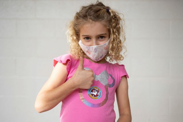 Εγκρίθηκε η αναμνηστική δόση για εφήβους 12 ετών και άνω