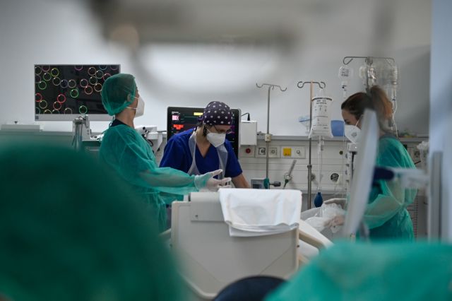 Κεφαλονιά – Σάλος στο Νοσοκομείο Αργοστολίου με καταγγελία για ασθενή-νοσηλευτή με κοροναϊό | tanea.gr