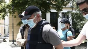 Δίκη ψευτογιατρού – Η συγκλονιστική μαρτυρία άνδρα με σύζυγο και κόρη, καρκινοπαθείς