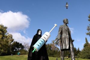 Γιατί δεν εμβολιάζονται οι αρνητές στην Ελλάδα