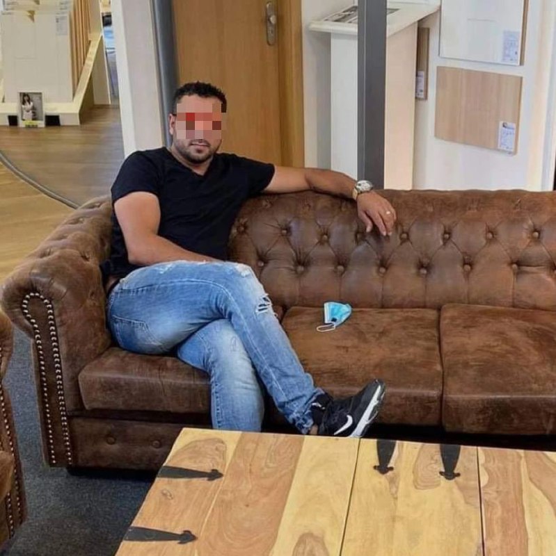 Αυτός είναι ο άντρας που κρατάει όμηρο την πρώην σύντροφό του στην Αθήνα