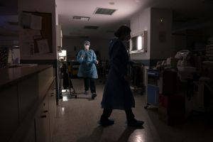 ΠΟΕΔΗΝ – Υπερδιπλασιασμός των εισαγωγών στα νοσοκομεία – Κίνδυνος ενδονοσοκομειακής διασποράς