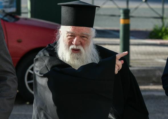 Αμβρόσιος – «Αφόρισε» Μόσιαλο και Χωμενίδη