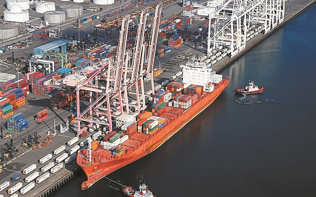 «Σπάνε τα κοντέρ» οι liners