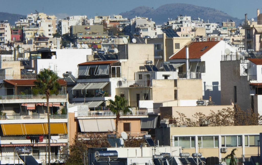 Στο «μικροσκόπιο» των Θεσμών νέος ΕΝΦΙΑ και πτωχευτικός