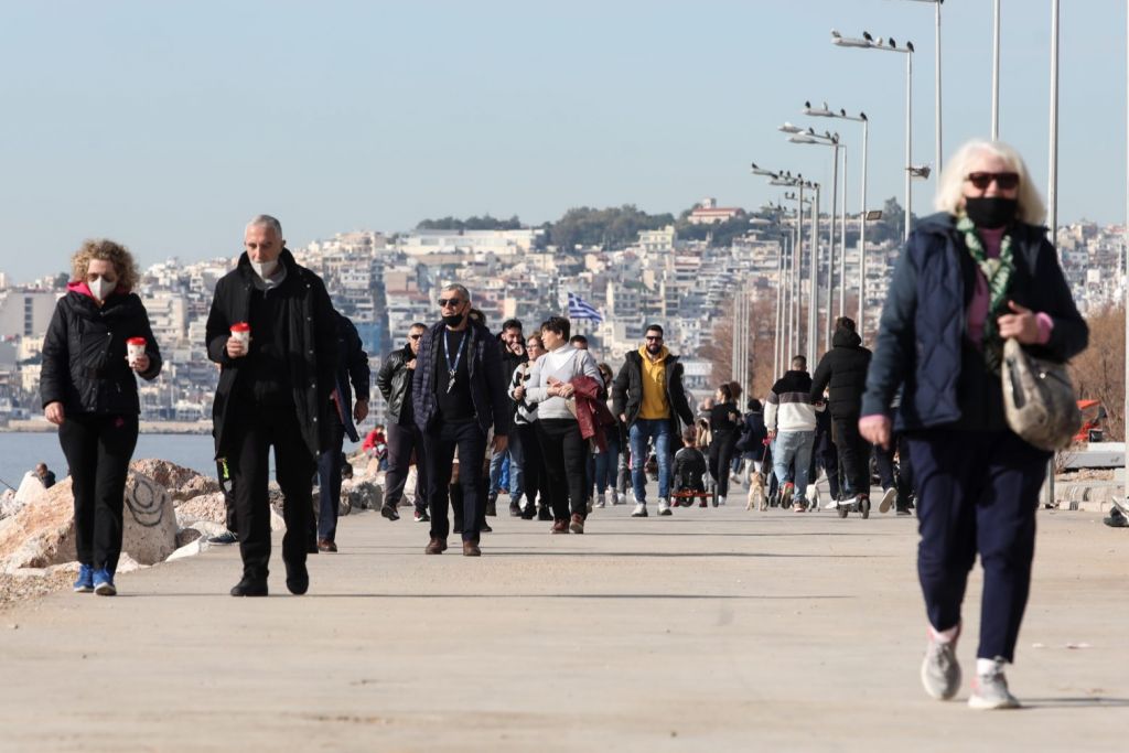 Πού εντοπίζονται τα 37.676 νέα κρούσματα – Ο χάρτης της διασποράς