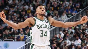 Στο Νο.24 όλων των εποχών ο Αντετοκούνμπο σύμφωνα με το «Athletic»